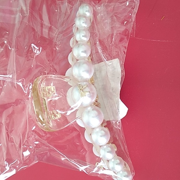 Flower gem gold clear hair comb and clip - Picture 4 of 8